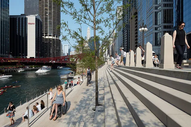 Boats, Bridges and Cider on the Chicago River in September