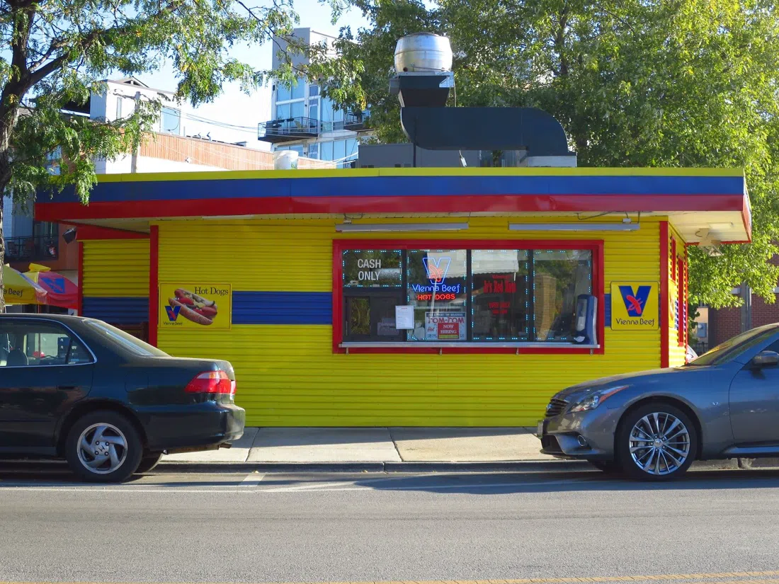 Jr's Red Hots, Chicago