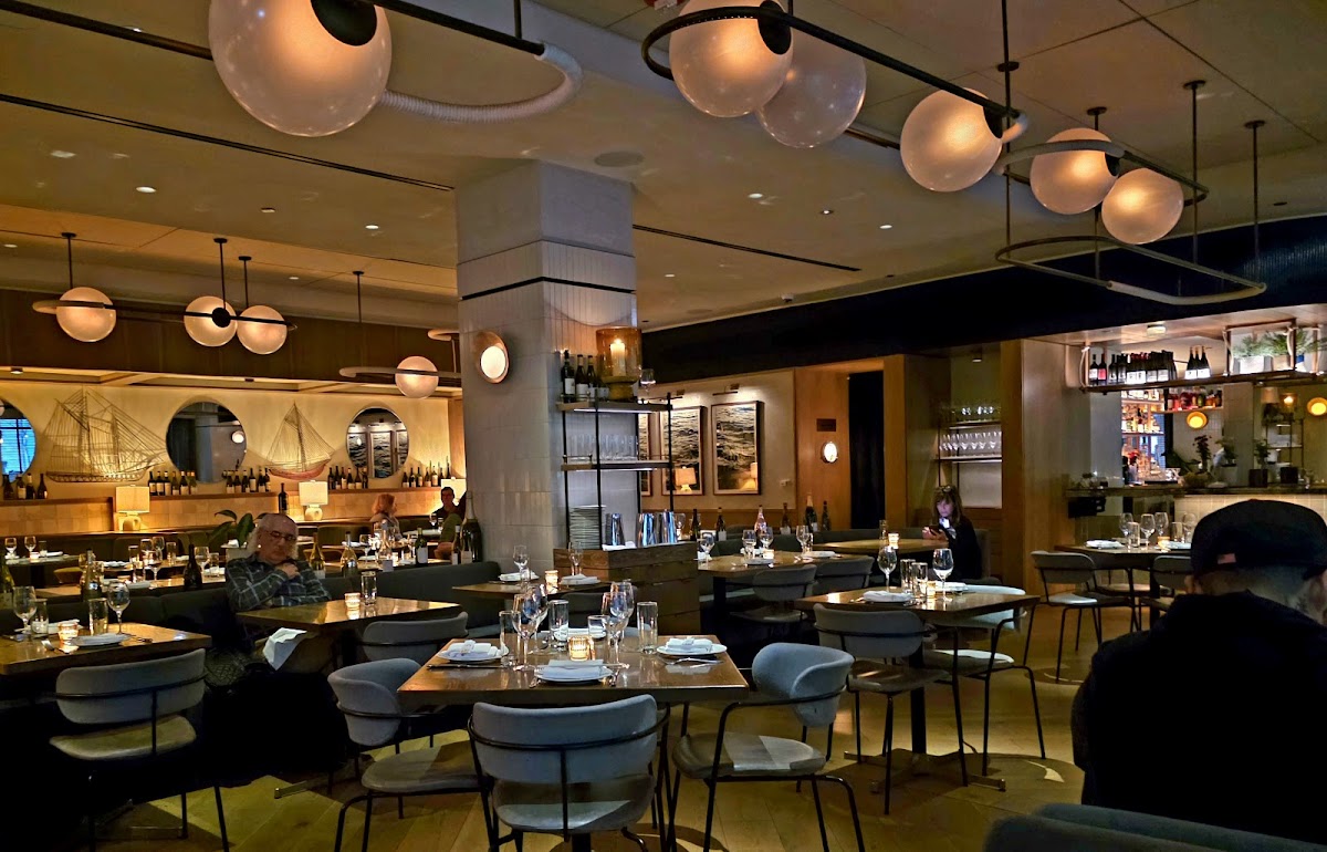 Lure Fishbar — photo 3