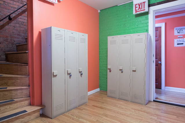 Wrigley Hostel — photo 4