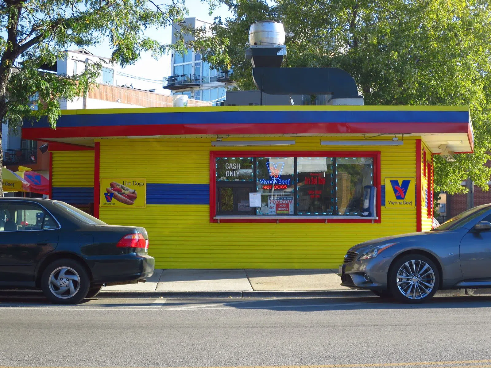 Jr's Red Hots, Chicago